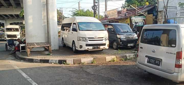 travel tegal jakarta